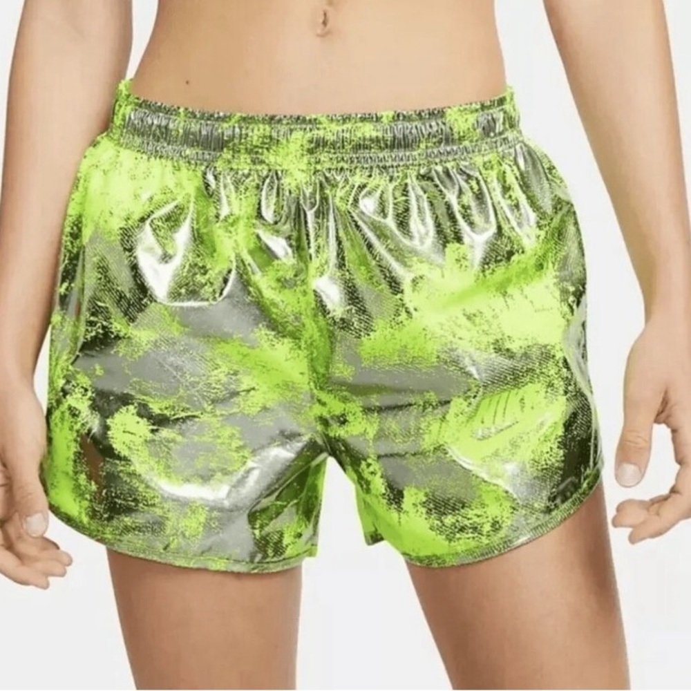 Nike Air Max Metallic Running Shorts Silver Yellow Volt Size Small DD4360 702 xs